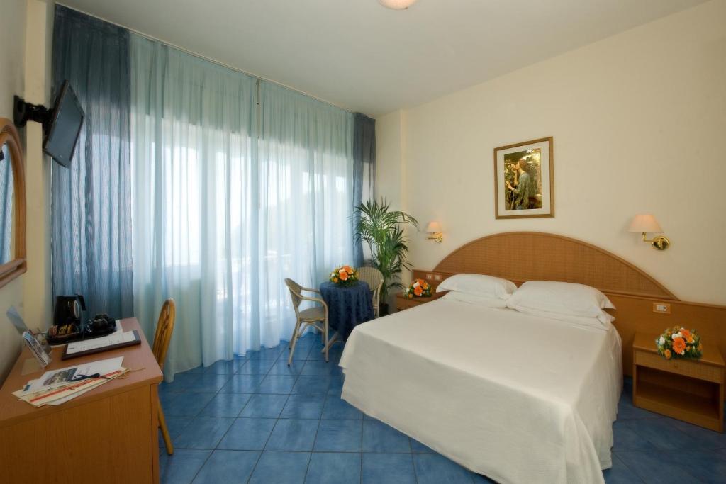Hotel Pensione Reale マイオーリ 部屋 写真