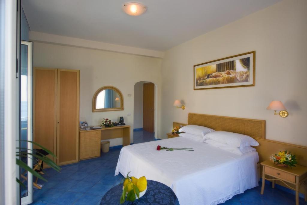 Hotel Pensione Reale マイオーリ 部屋 写真