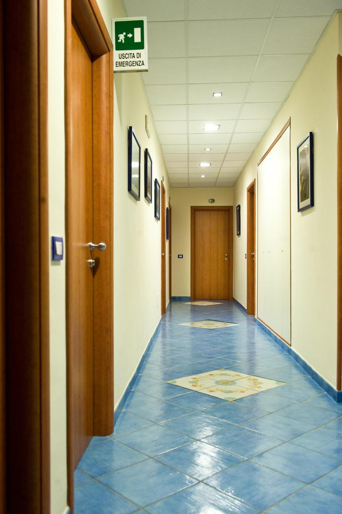 Hotel Pensione Reale マイオーリ エクステリア 写真