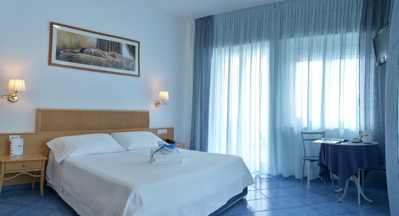 Hotel Pensione Reale マイオーリ エクステリア 写真