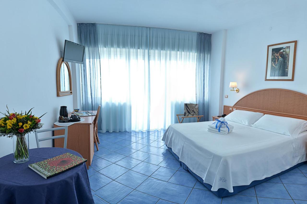 Hotel Pensione Reale マイオーリ エクステリア 写真